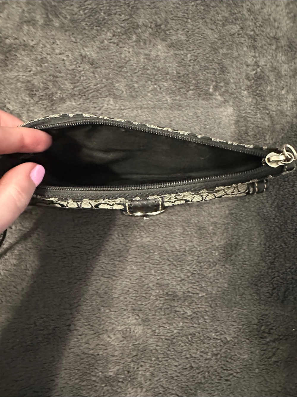 Coach Black and Gray Signature Jacquard Wristlet with Buckle - Picture 5 of 7